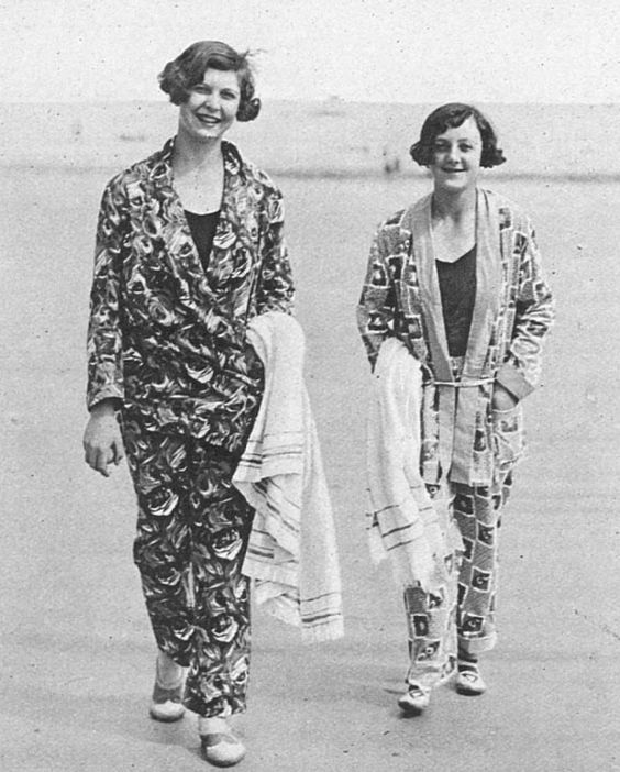 Kitten Vintage: 1930s Fashion History & Inspiration - Beach and Lounging  Pyjamas