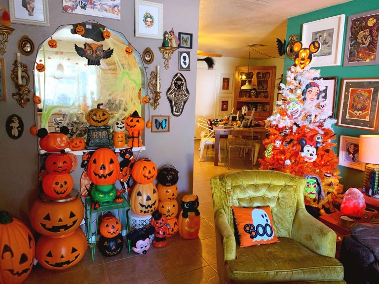 Halloween House decor